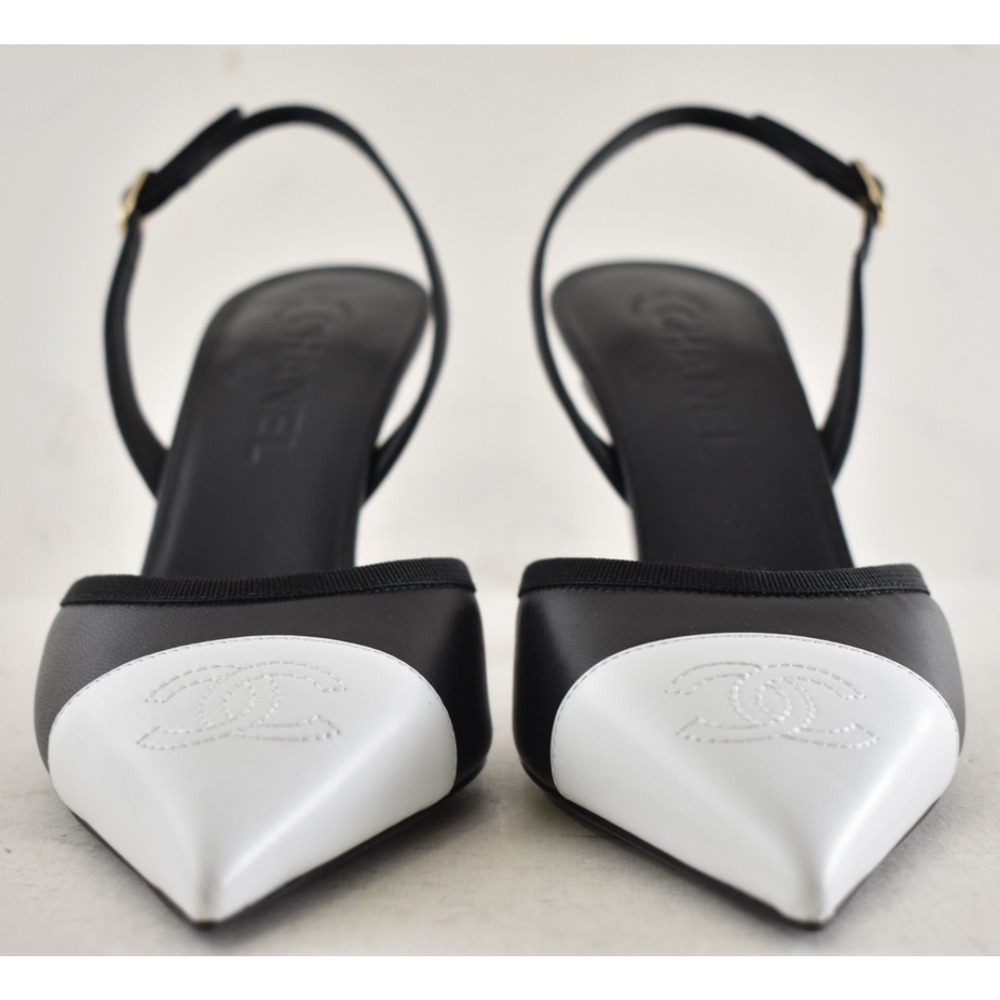 Chanel 26P Black White CC Logo Cap Pointed Toe Slingback Mule Heel Pump 39.5 - Picture 10 of 16